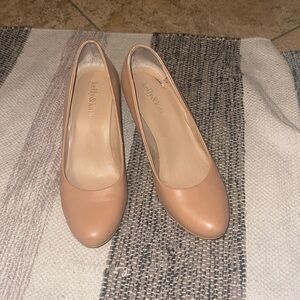 Kelly & Katie Nude Wedge w/ almond toe size 7